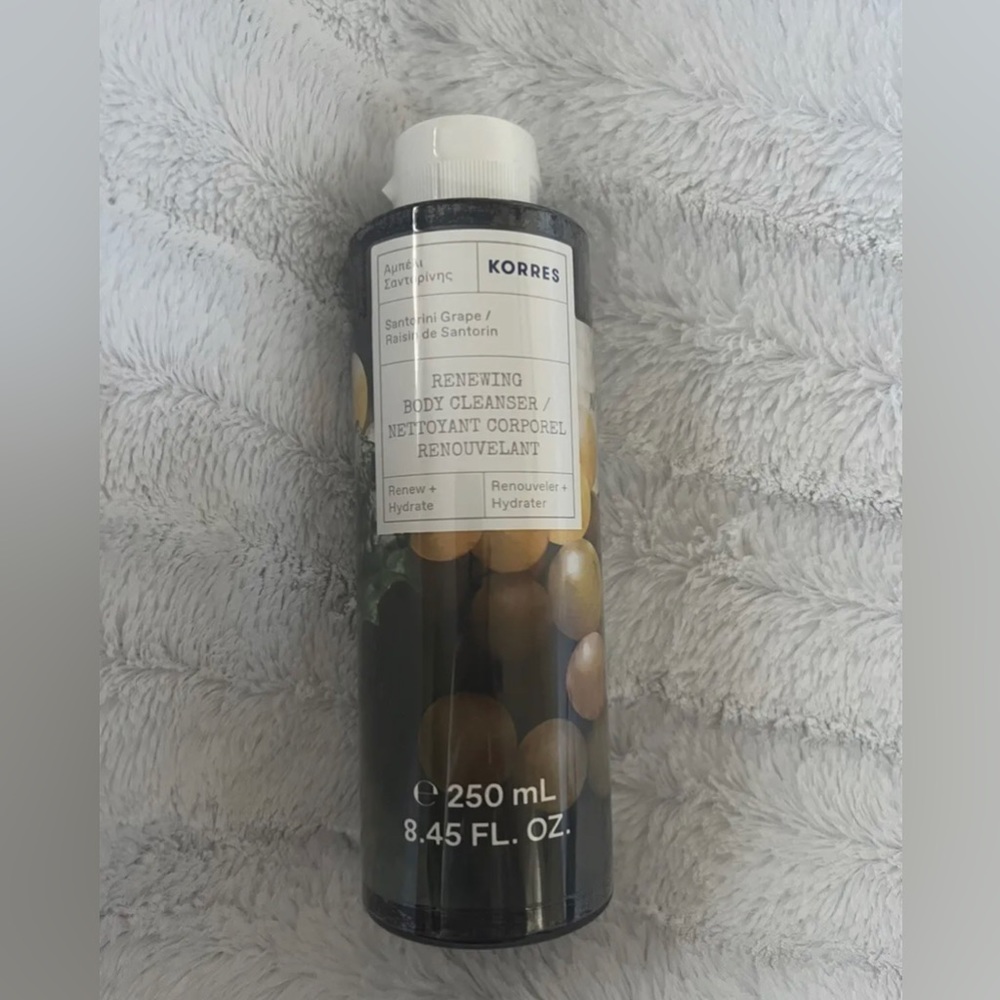 Korres Renewing Body Cleanser in Santorini Grape